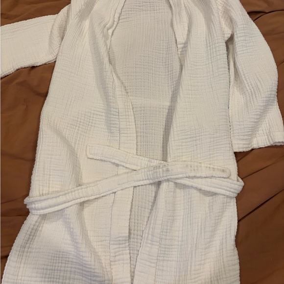 Parachute White Robe - Picture 5 of 6